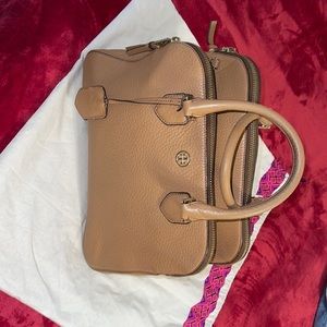 COPY - Tory, Burch bag, brown in color, and in excellent condition.
